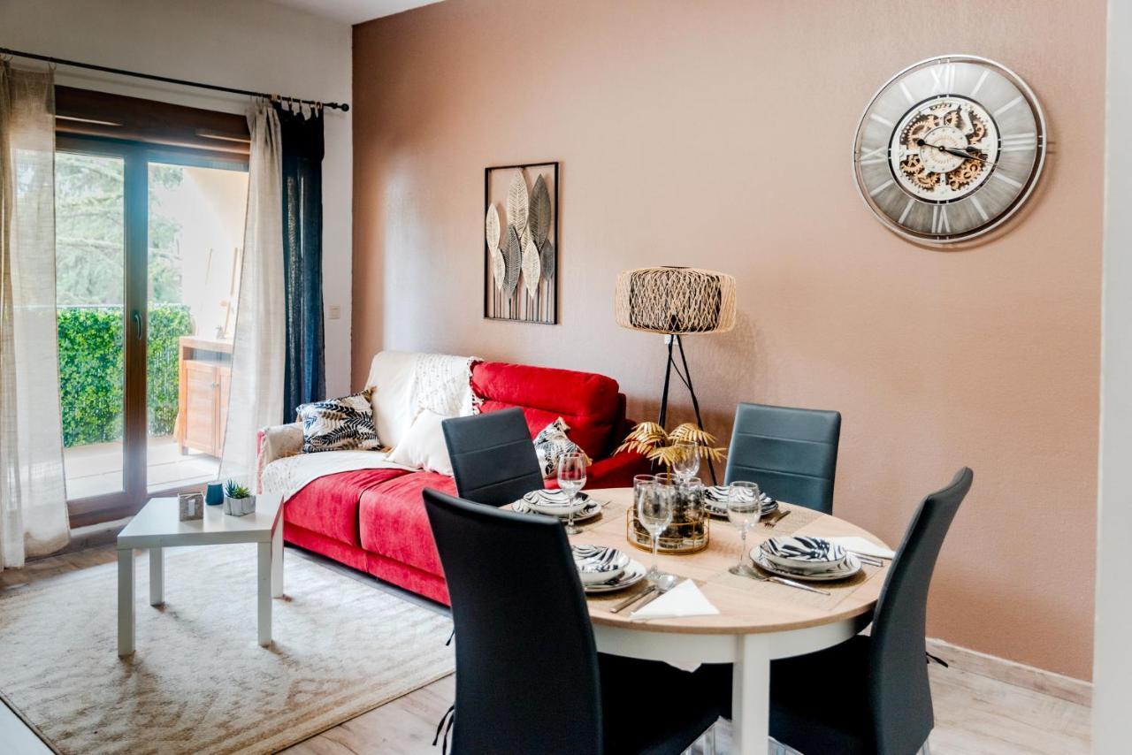 Appartement Moderne Central Avec Piscine, Garage Prive Et Terrasse Sud Uzès Exterior foto